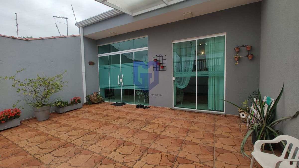 Casa à venda em Peruíbe, Balneário São João Batista 2, com 2 quartos, 92m² - Marcos Germano - Corretor de imóveis