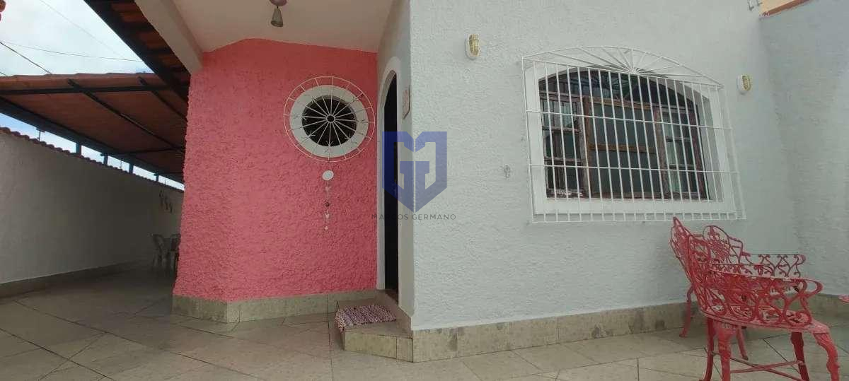 Casa à venda em Peruíbe, Balneário São João Batista, com 3 quartos, 102m² - Marcos Germano - Corretor de imóveis