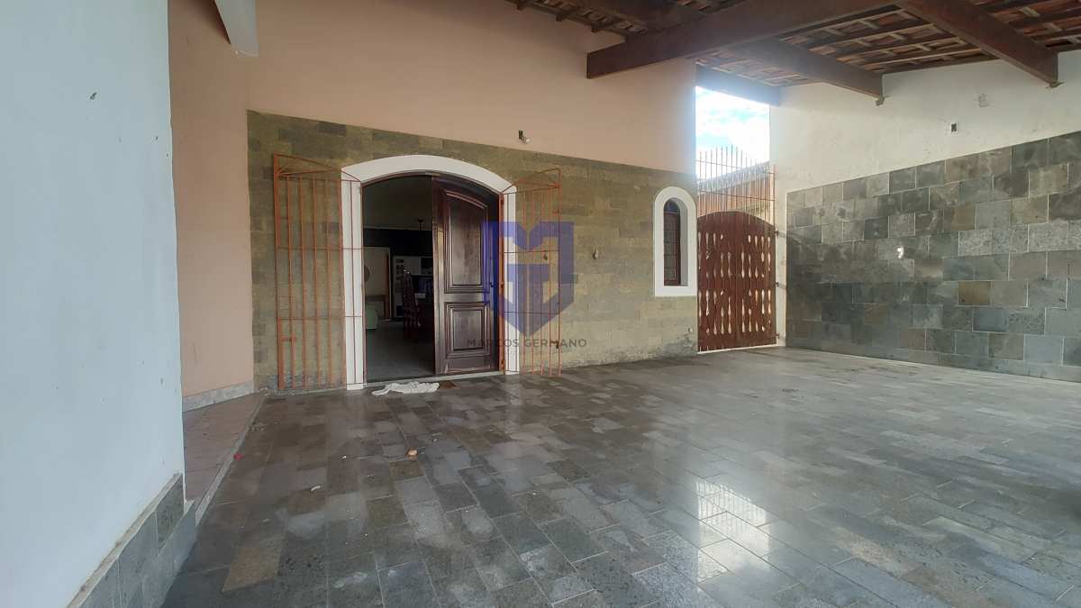 Casa à venda em Peruíbe, Balneário Stella Maris, com 3 quartos, 239m² - Marcos Germano - Corretor de imóveis