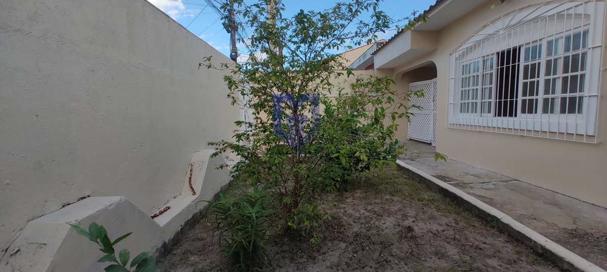 Casa à venda em Peruíbe, Jardim Casablanca, com 2 quartos, 125,50m² - Marcos Germano - Corretor de imóveis