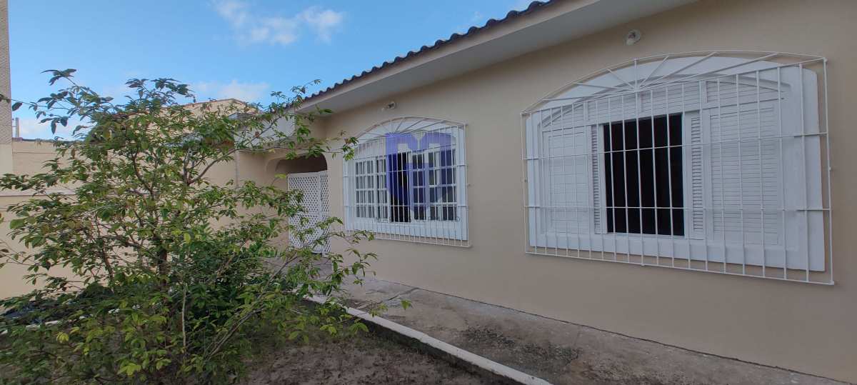 Casa à venda em Peruíbe, Jardim Casablanca, com 2 quartos, 125,50m² - Marcos Germano - Corretor de imóveis