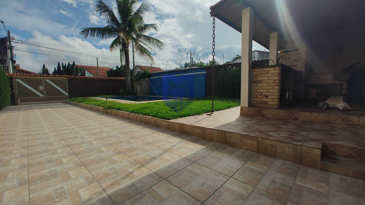 Casa à venda em Peruíbe, Jardim Casablanca, com 2 quartos, 81,87m² - Marcos Germano - Corretor de imóveis