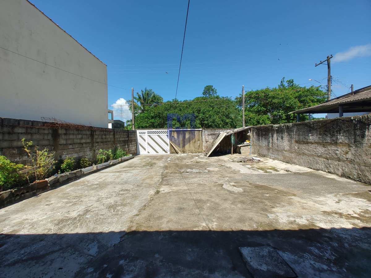  - Casa à venda em Peruíbe, Jardim Márcia II, com 2 quartos, 100m²