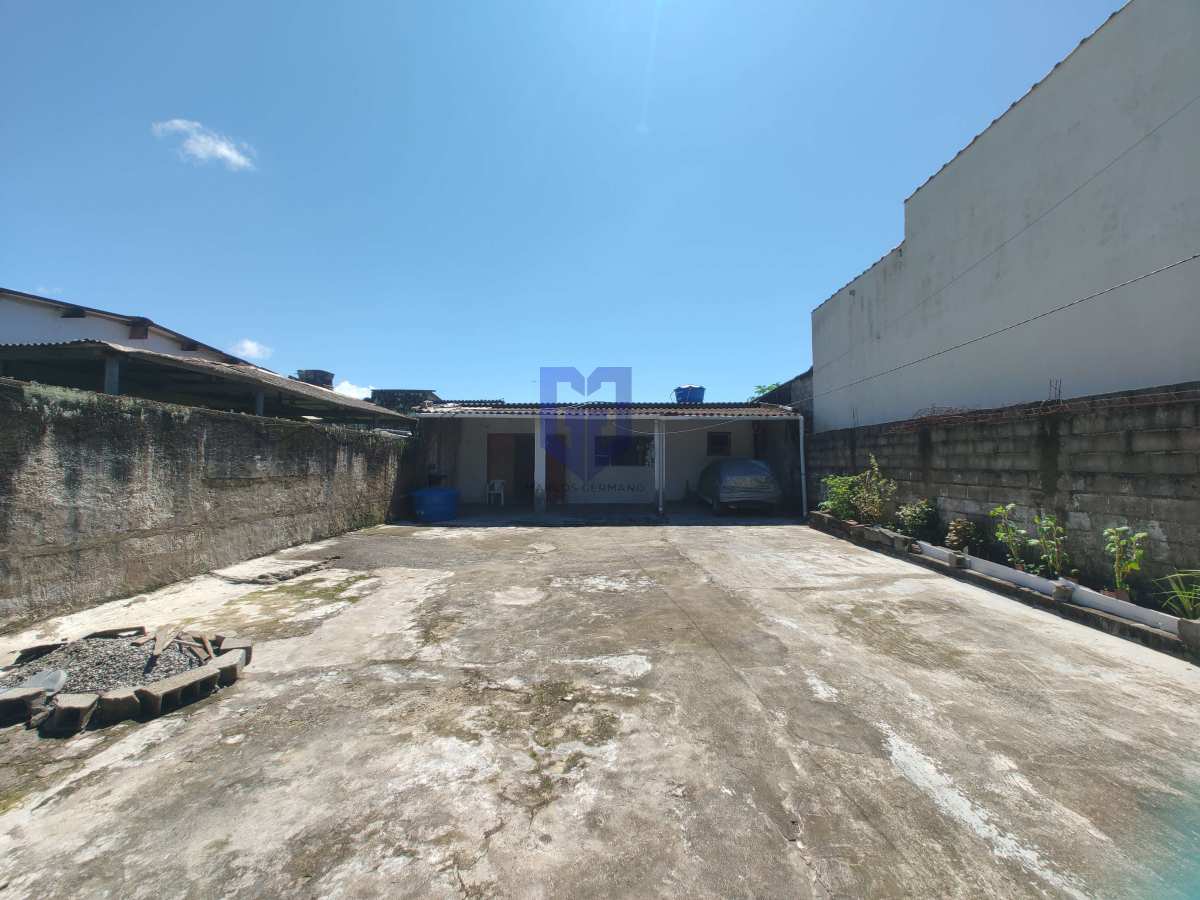 Casa à venda com 2 quartos, 100m² - Jardim Márcia II,Peruíbe