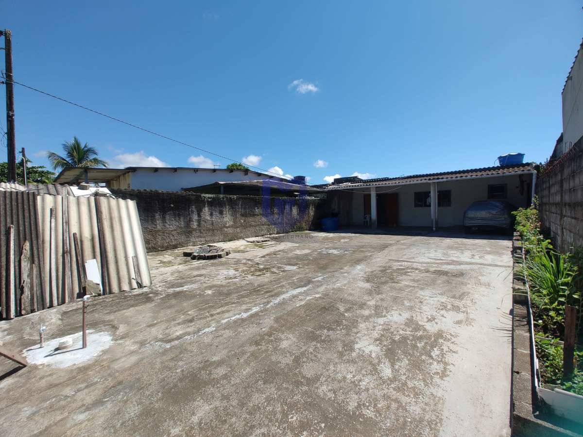 Casa à venda com 2 quartos, 100m² - Jardim Márcia II,Peruíbe