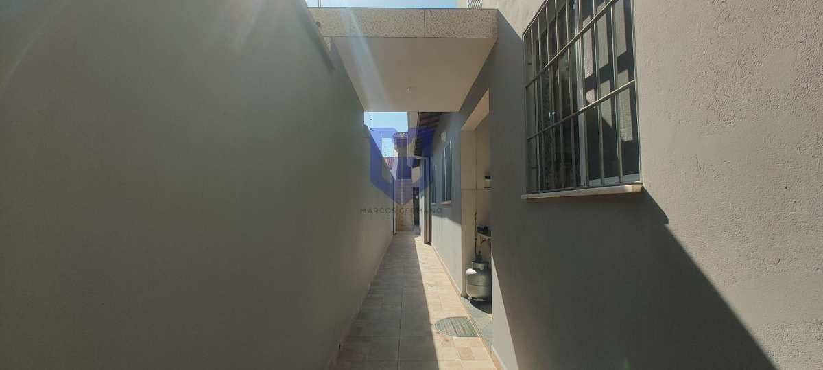 Casa à venda em Peruíbe, Park DAville, com 3 quartos, 90m² - Marcos Germano - Corretor de imóveis