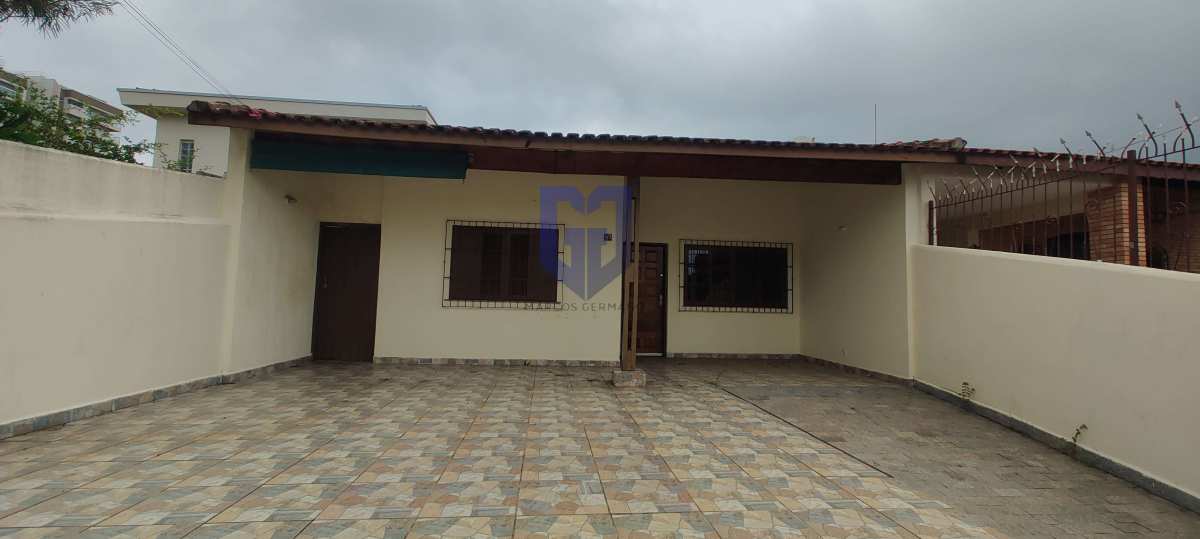 Casa à venda com 2 quartos, 177m² - Centro,Peruíbe