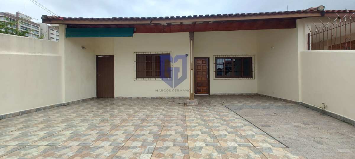 Casa à venda com 2 quartos, 177m² - Centro,Peruíbe