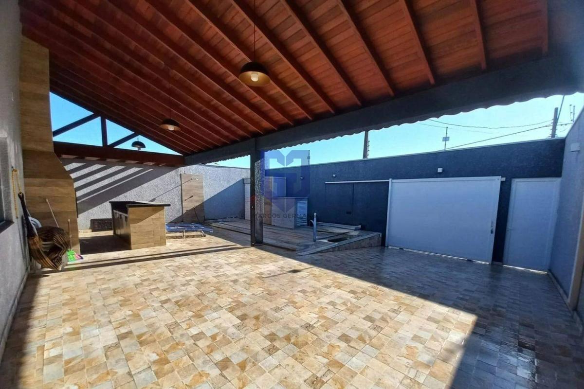 Casa com 3 quartos, 198m², à venda em Peruíbe, Estância Flora Rica - Marcos Germano - Corretor de imóveis