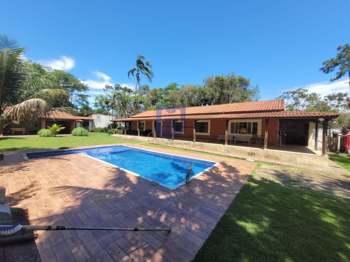 Chácara com 8 quartos, 3000m², à venda em Peruíbe, Vila Peruíbe