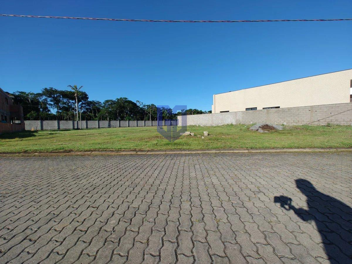 Lote em Condomínio à venda, no Condomínio Residencial Três Marias,  em Peruíbe, Jardim Márcia, 450m² - Marcos Germano - Corretor de imóveis
