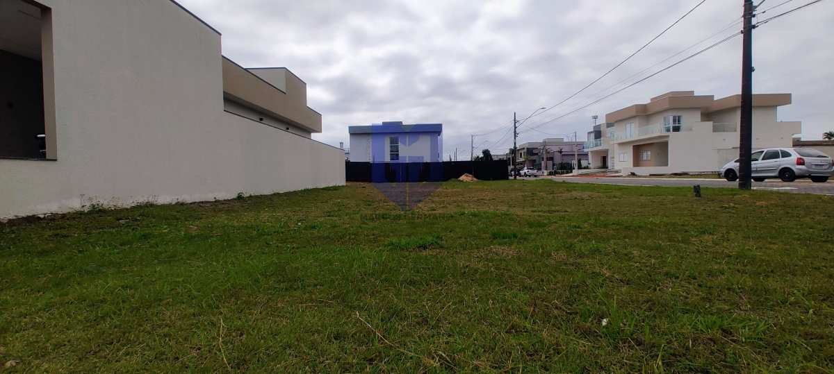 Lote em Condomínio à venda, no Condomínio Flora Rica I,  em Peruíbe, Jardim Ribamar, 307m²