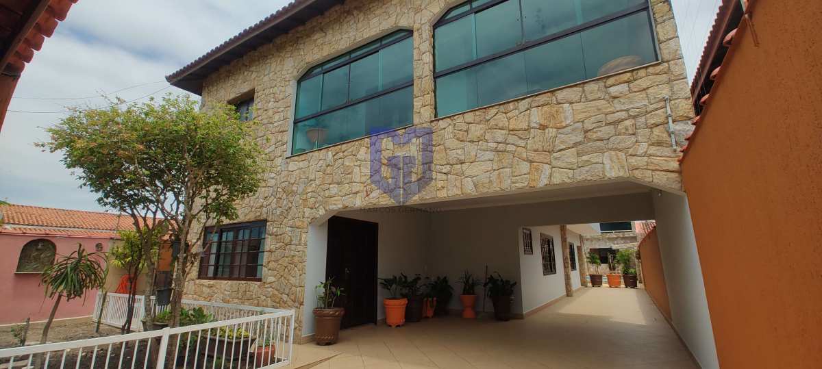 Sobrado à venda em Itanhaém, Cibratel II, com 4 quartos, 370m²