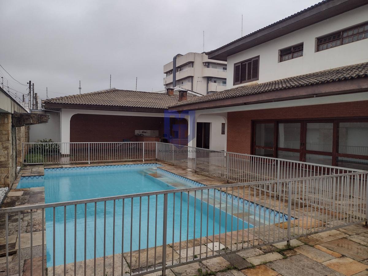 Sobrado com 4 dormitórios, 3 suítes, à venda em Peruíbe - Marcos Germano - Corretor de imóveis