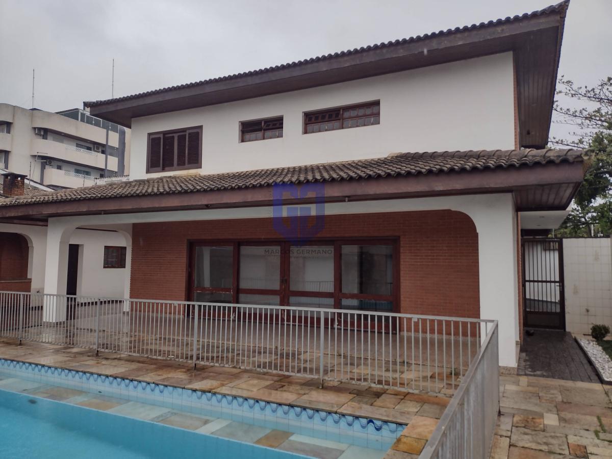 Sobrado com 4 dormitórios, 3 suítes, à venda em Peruíbe - Marcos Germano - Corretor de imóveis